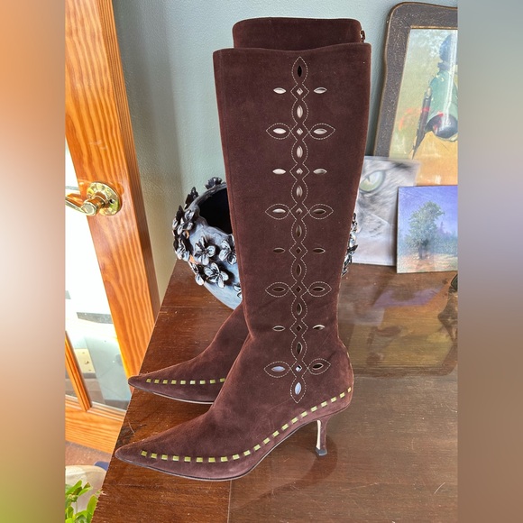 Rare Jimmy Choo Cut Out Kitten Heel Boots EU 39.5 - Picture 1 of 5